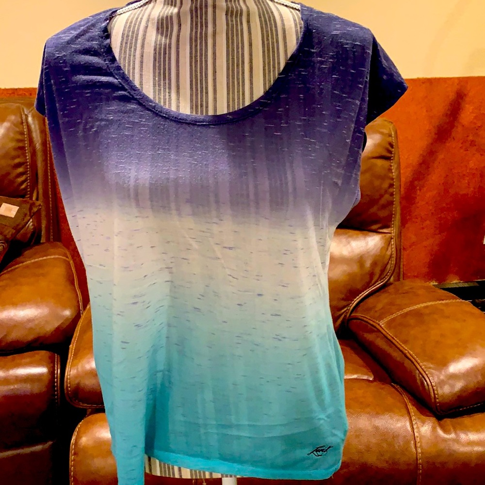 Levi’s tshirt